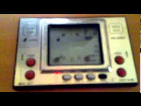 Space War - Game Clock Tronica vintage handheld