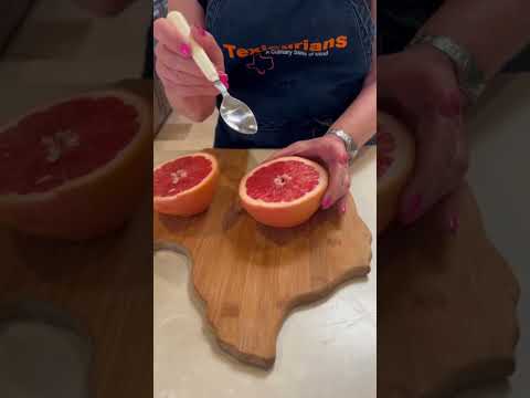 How to eat a Texas Grapefruit #tips #grapefruit #texas
