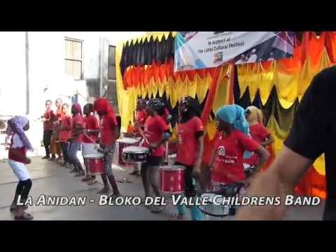 La Anidan-Bloko del Valle Childrens Band, en el Lamu Cultural Festival 2014