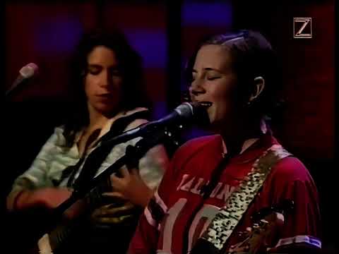 Thumbnail for Luscious Jackson - Here - 1995-07-18 [best quality] by Gabby Glaser