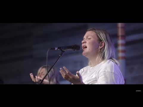I See Heaven + Spontaneous (For Your Glory) UPPERRROOM Worship Moment 062721 Abbie Gamboa