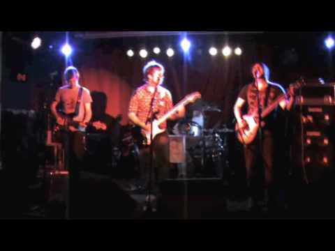 Russian Dolls - Missing Piece live at Monto Water Rats - 22/06/10