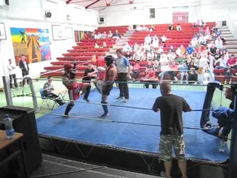 Seán Russell (Spartan) Vs Cian Ruane (Cork Thai) - 8th Aug 2010 Coláiste Choilm