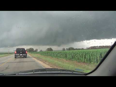Multi-vortex tornado near Shell Rock, IA