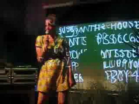 Kissey Asplund Live Performance, 99 Bottles, 7.21.08