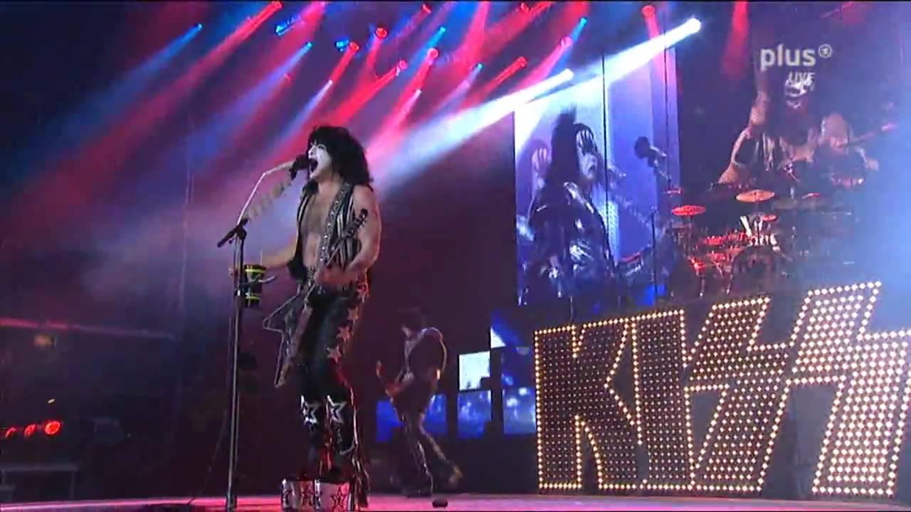 KISS - Detroit Rock City - Rock Am Ring 2010 - Sonic Boom Over Europe Tour - YouTube