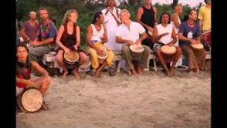 preview picture of video 'Indien Goa Arambol - Sunset Drumming 2011'