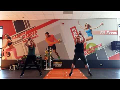 XCORE HOME WORKOUT - Chantal & Ine
