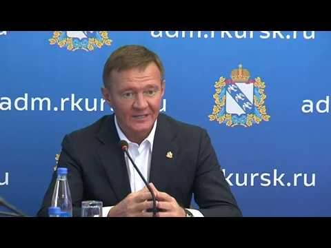 Роман Старовойт посетил Золотухинский район и провел там заседание администрации области