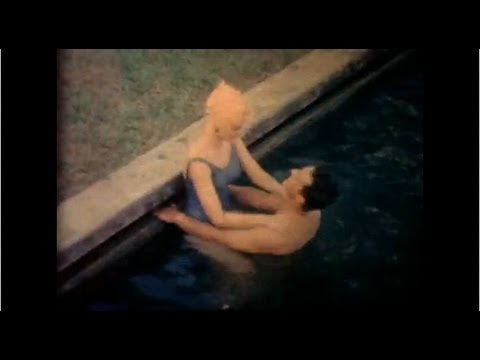 Que Te Besen - Aterciopelados (Official Music Video)