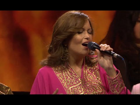 Farah Siraj performs at the World Economic Forum