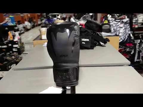 ΓΑΝΤΙΑ KICK BOXING VENUM GIANT 3.0 LEATHER - BLACK EDITION