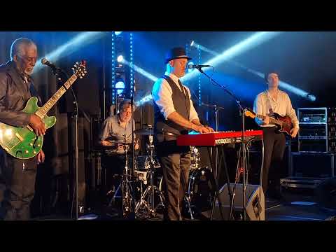 Thumbnail for Love Rescue Me video