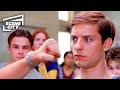 El Hombre Araña Peter Pelea Con Flash En La Escuela Escena Con Tobey Maguire
