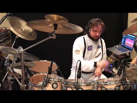 Marco Minnemann recording Yuval Ron's "I Believe in Astronauts" (1)