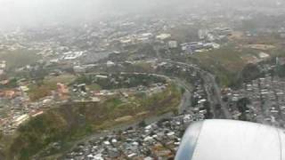 preview picture of video 'Taking off from Tegucigalpa Toncontin Airport - Honduras'