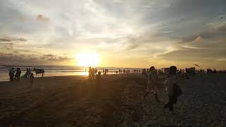 Download lagu Story wa sunset , pantai parangtritis mp3