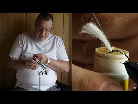 Hans van Klinken ties his famous dry fly : the Klinkhamer.