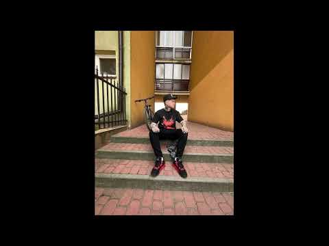 PAZZY - BOSS UP ft. PIKERS (prod. SAMER) (OG WERSJA)