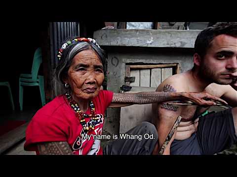 Gặp gỡ người thợ xăm truyền thống già nhất Thế Giới (VietSub)