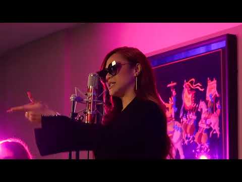 Mai Lee - Von (Love Me Like The First Time) [Unplugged]