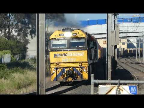 NR107+NR30+NR112 passing Hoppers Crossing