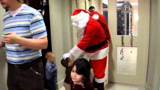 Octave did warm up to Santa after sometime.