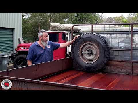 FJ45 1971 - Farm Wreck to Cool Truck