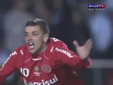 Gol de D'Alessandro, São Paulo 1x1 Internacional - Copa Libertadores 2010; Narração: Marcel Klein