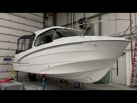 2023 Beneteau Antares 8 Video Walkthrough