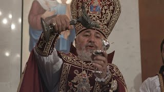Մյուռոնօրհնության աղոթքներ. Քանզի օրհնաբանյալ այս Մյուռոնը հրաշագործում է արվեստներ
