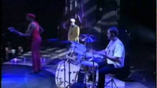 Brand New Heavies &quot;Never Stop&quot; Live