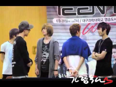 [FANCAM] 120628 Niel and CAP (NAP) sweet moments? at Daegu fansigning