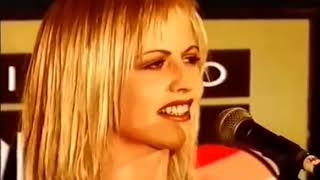 The Cranberries - I&#39;m Still Remembering (Live)