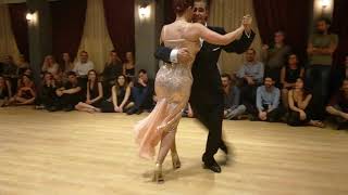Roberto Herrera &amp;  Laura Legaszcue - Milonga - La Espuela, orq.Juan D&#39;Arienzo