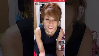 ライブ配信　美魔女の妖艶な胸チラ　nipslip