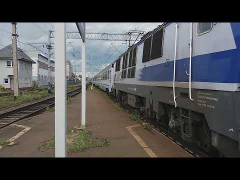 EP09-004 z 13-wagonowym InterCity Mieszko