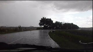 preview picture of video 'Auf der Landstraße bei stark Regen mit Suzuki Swift (August)'