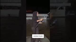 Download lagu dilihat dosa gk dilihat barang bagus🤣#ustad das,ad Latif#shorts mp3