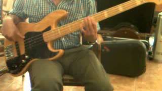 Video thumbnail for Fender Marcus Miller Jazz Bass with Seymour Duncan SJB2 by Santi66