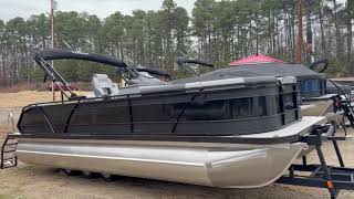 Veranda 24' Versa Lounger 250 hp Yamaha VMax SHO