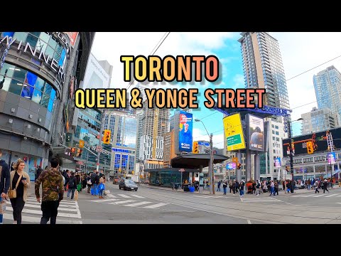 Toronto Saturday Yonge & Dundas Square, Downtown Walking Tour Canada 4k