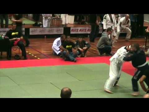 SWEDISH OPEN '10: Brede Sollid vs Ukjent - BJJ White -64kg - Kvartfinale