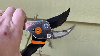 Fiskars Pruning Shears Review and Demo