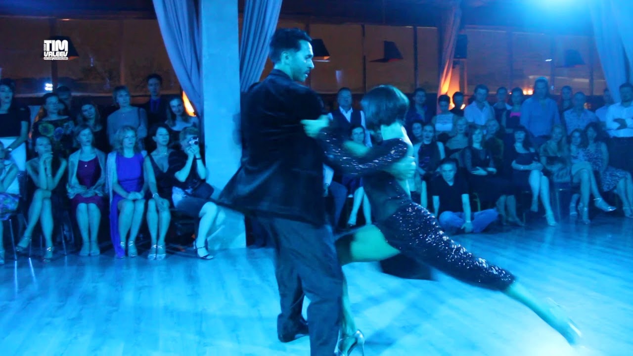 Gustavo ROSAS y Gisela NATOLI. El gordo triste. Roberto Goyeniche