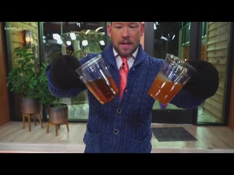 Sven shows how cold it is in Minnesota using motor oil