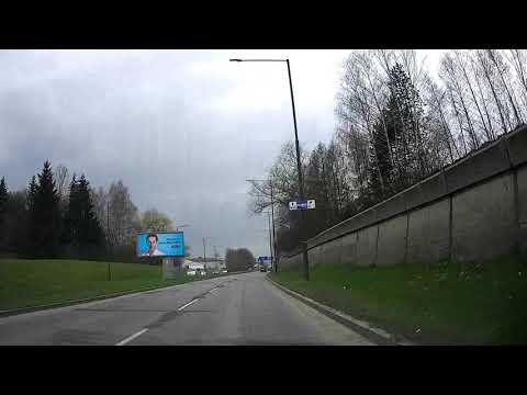 Čistenie odvodňovacích žľabov na Nemocničnej ulici v Žiline