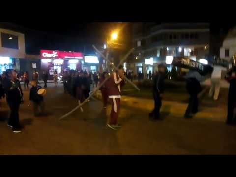 MAESTROS DE MOQ. EN EL OVALO HACEN VILIGIA