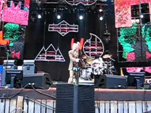 REM R.E.M. - Animal - 2003-07-04 Waldbühne, Berlin (recorded by No1_REM_fan)