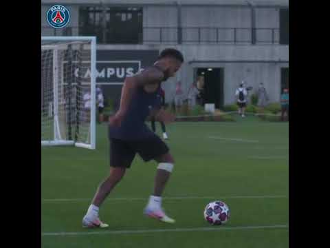 Neymar and Ander Herrera create amazing trick shot goal at PSG practice